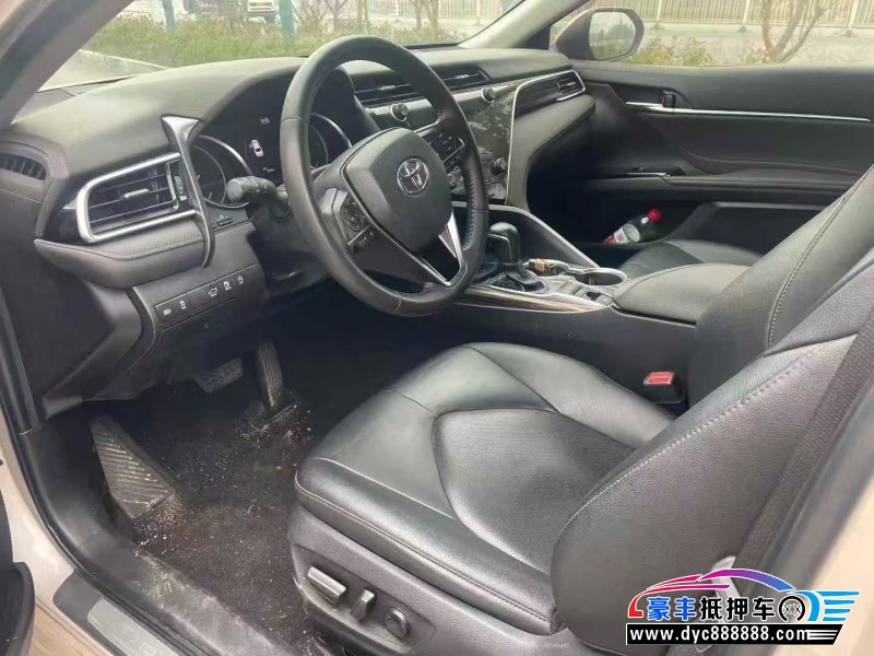 20年丰田凯美瑞轿车抵押车出售