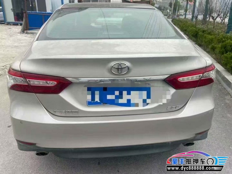 20年丰田凯美瑞轿车抵押车出售