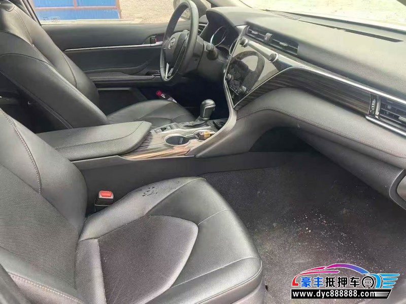 20年丰田凯美瑞轿车抵押车出售