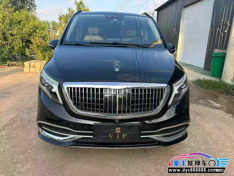 19年奔驰V轿车抵押车出售