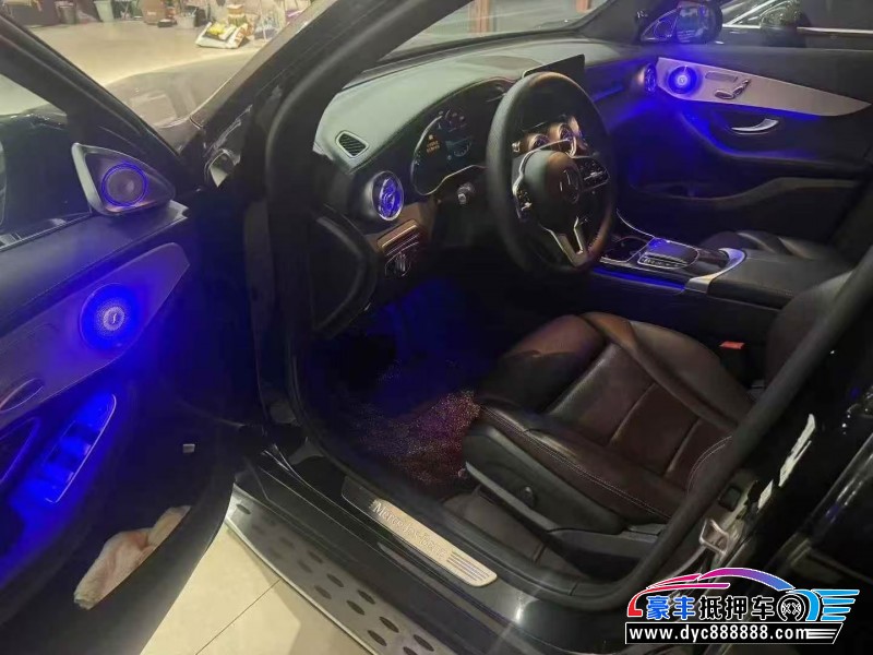 22年奔驰GLCSUV抵押车出售