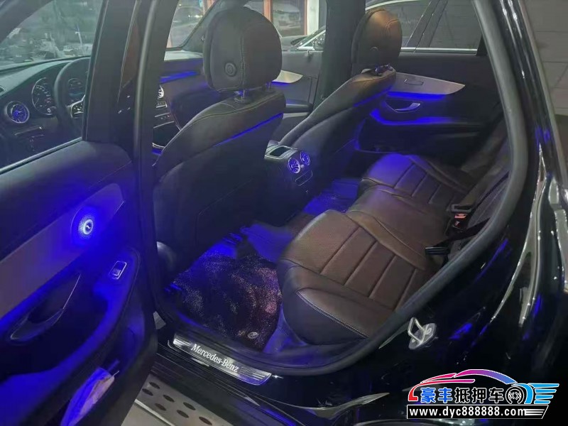 22年奔驰GLCSUV抵押车出售