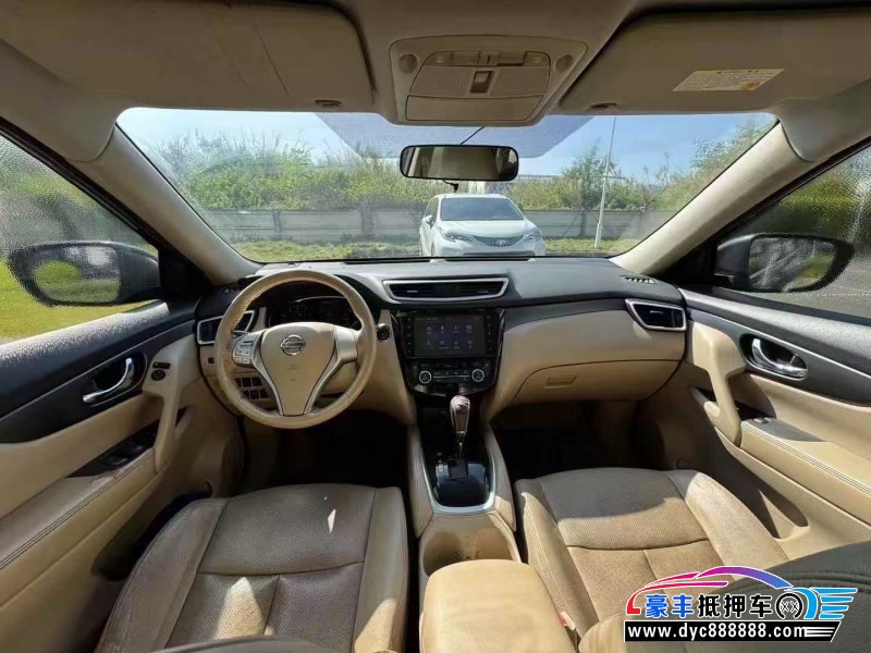 16年日产奇骏SUV抵押车出售