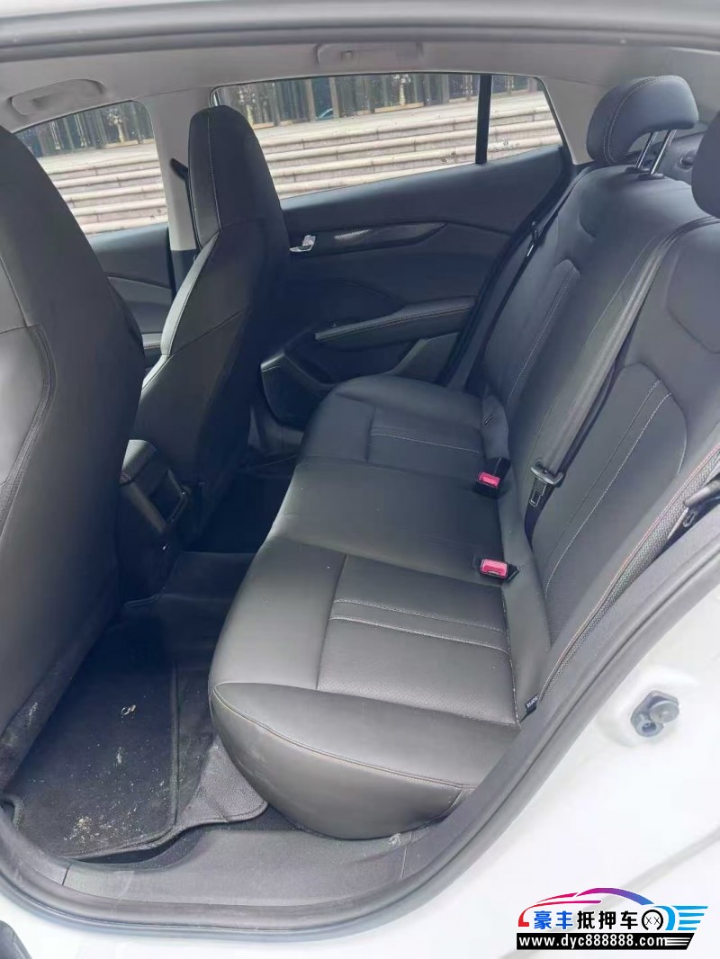 24年东风风神奕炫轿车抵押车出售