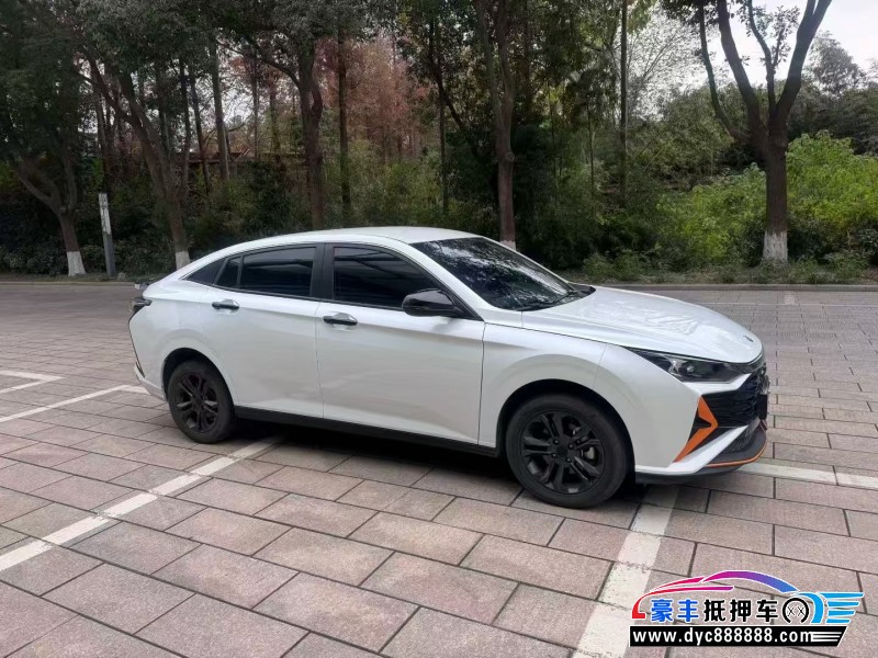 24年东风风神奕炫轿车抵押车出售