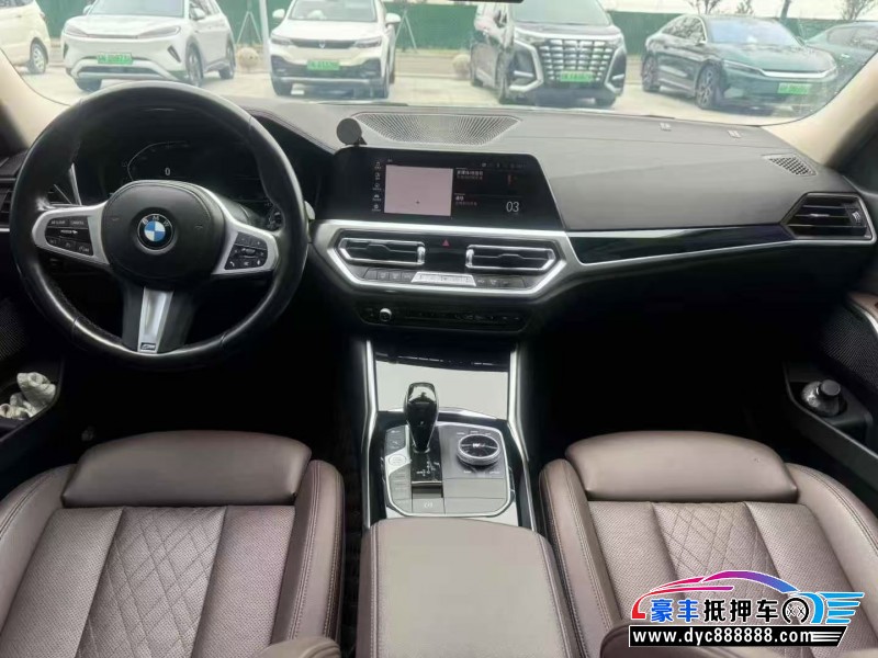 21年宝马3系轿车抵押车出售