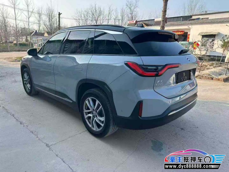 22年蔚来ES6轿车抵押车出售