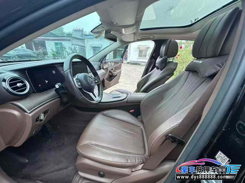 20年奔驰E轿车抵押车出售