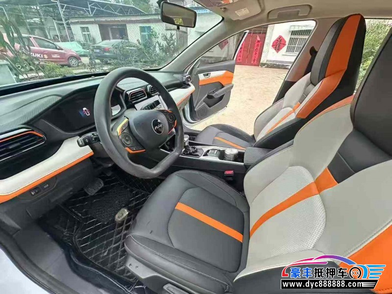 23年东风风神奕炫轿车抵押车出售