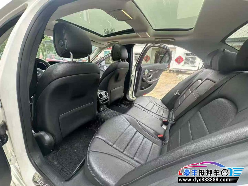 20年奔驰C轿车抵押车出售