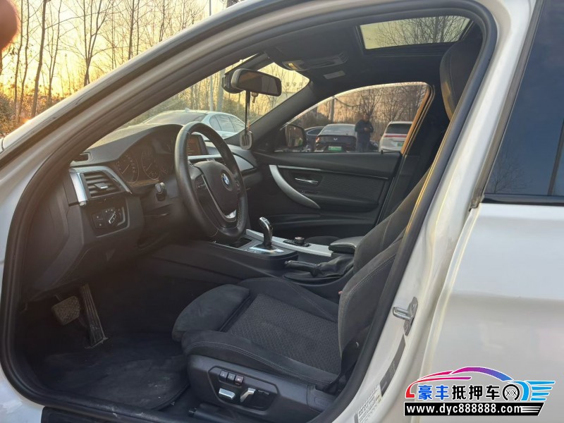 17年宝马3系轿车抵押车出售