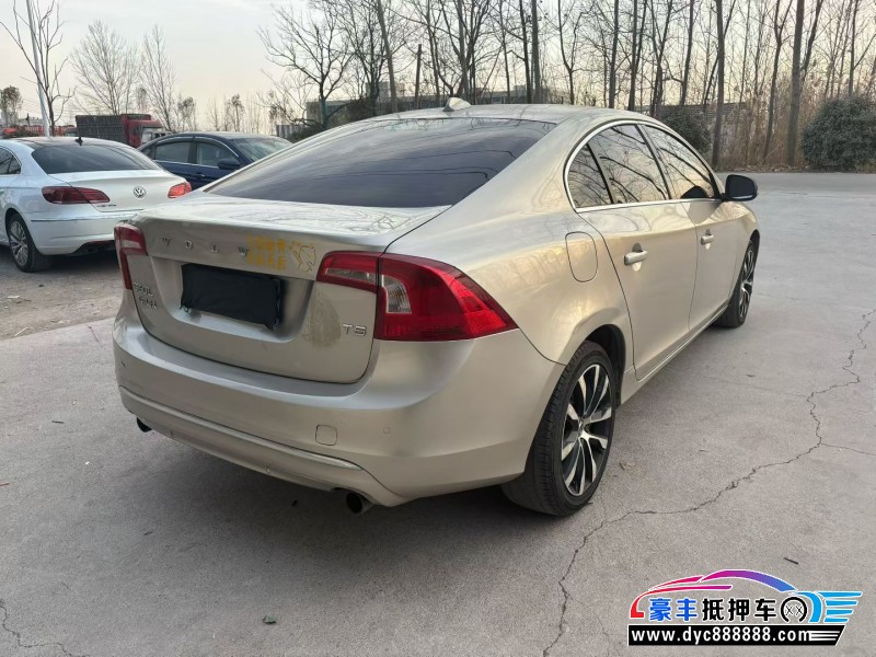 19年沃尔沃S60轿车抵押车出售