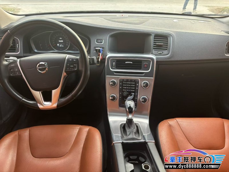 19年沃尔沃S60轿车抵押车出售
