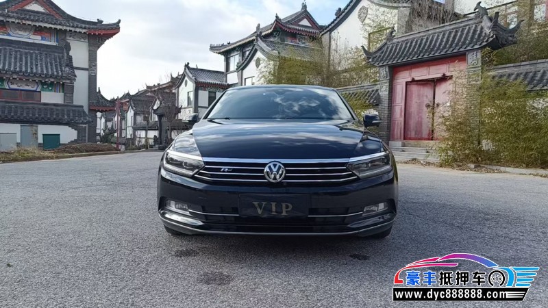 18年大众迈腾轿车抵押车出售