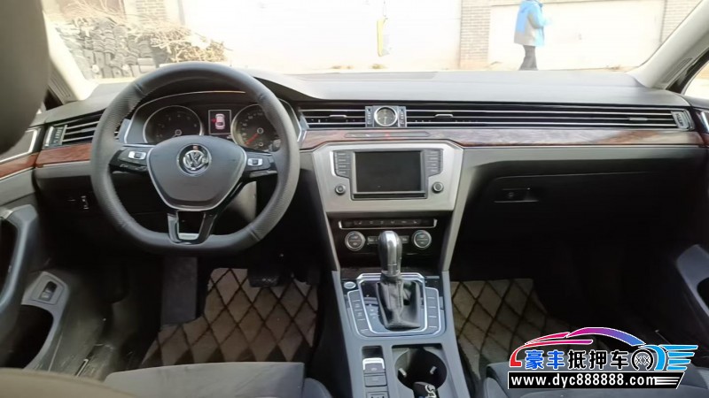 18年大众迈腾轿车抵押车出售