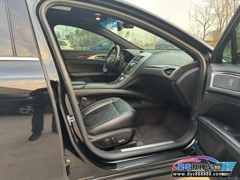 17年林肯MKZ轿车抵押车出售