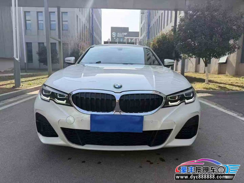 21年宝马3系轿车抵押车出售