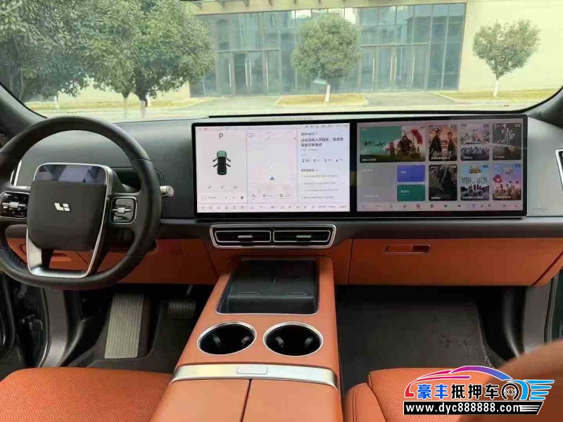 23年理想L8轿车抵押车出售