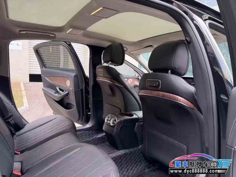 20年奔驰E轿车抵押车出售