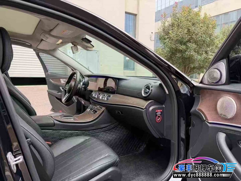 20年奔驰E轿车抵押车出售