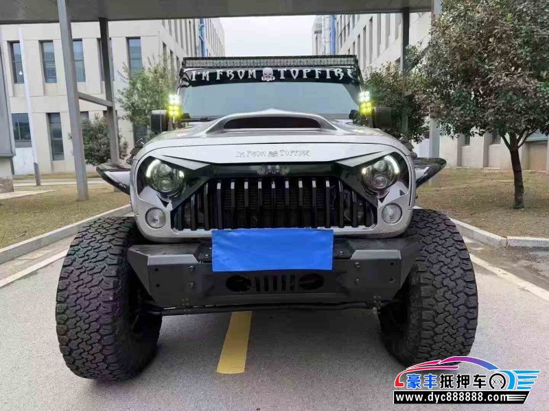 17年Jeep牧马人轿车抵押车出售