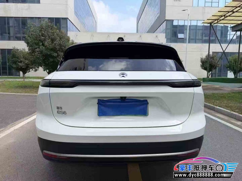 24年蔚来ES6轿车抵押车出售