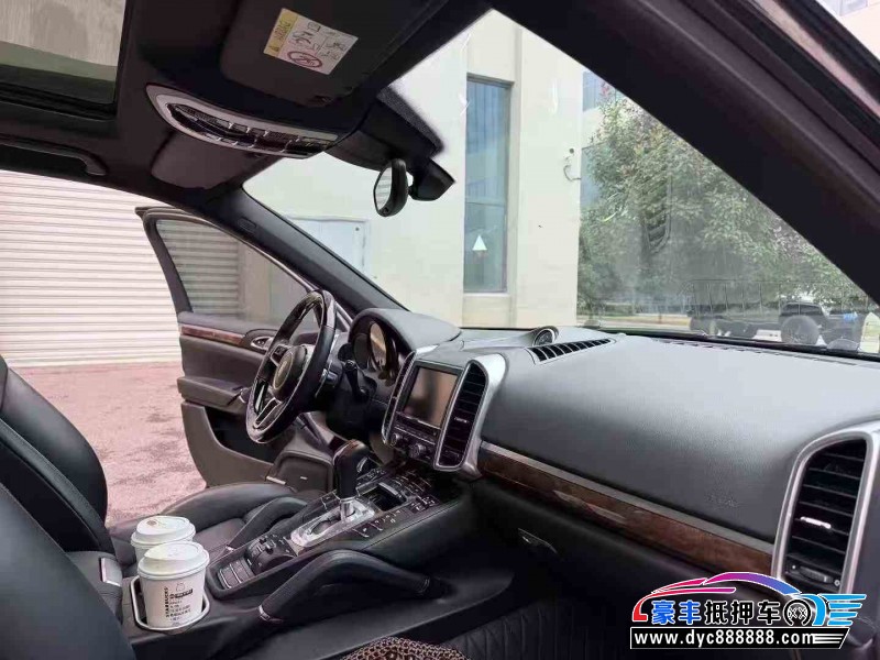 15年保时捷卡宴轿车抵押车出售