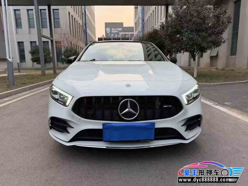 20年奔驰A轿车抵押车出售