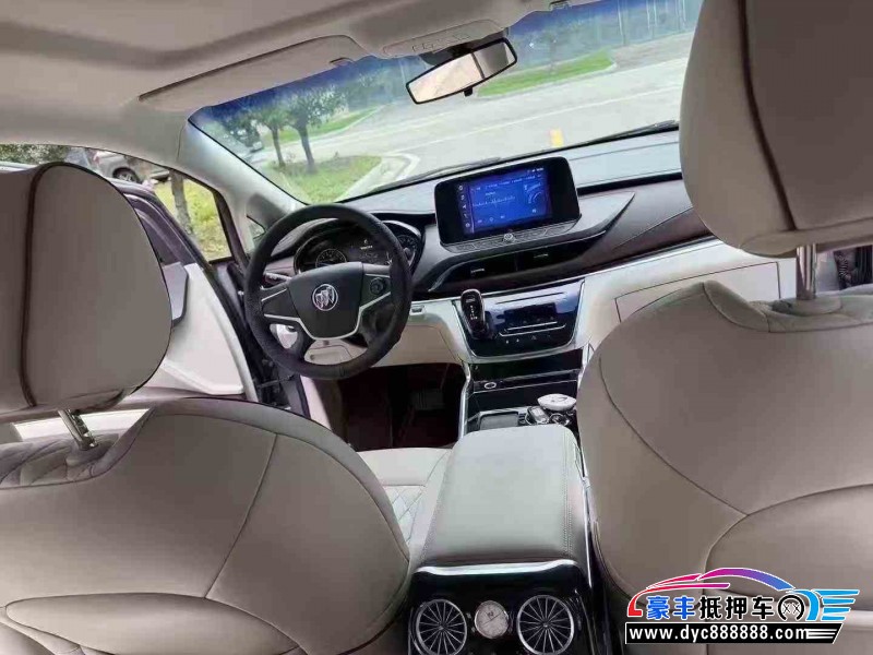 21年别克GL8轿车抵押车出售