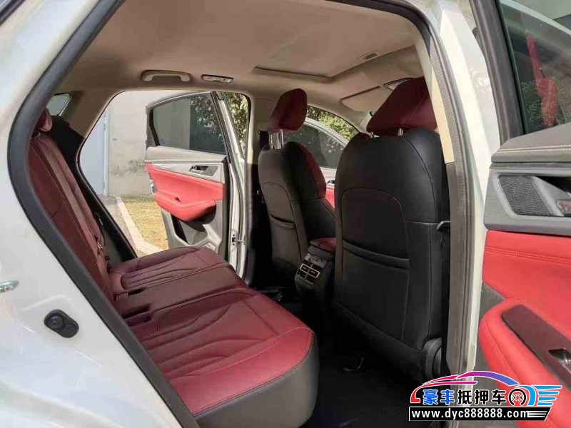 21年长安长安cs85轿车抵押车出售