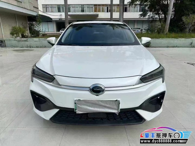 抵押车出售23年埃安魅S580轿车