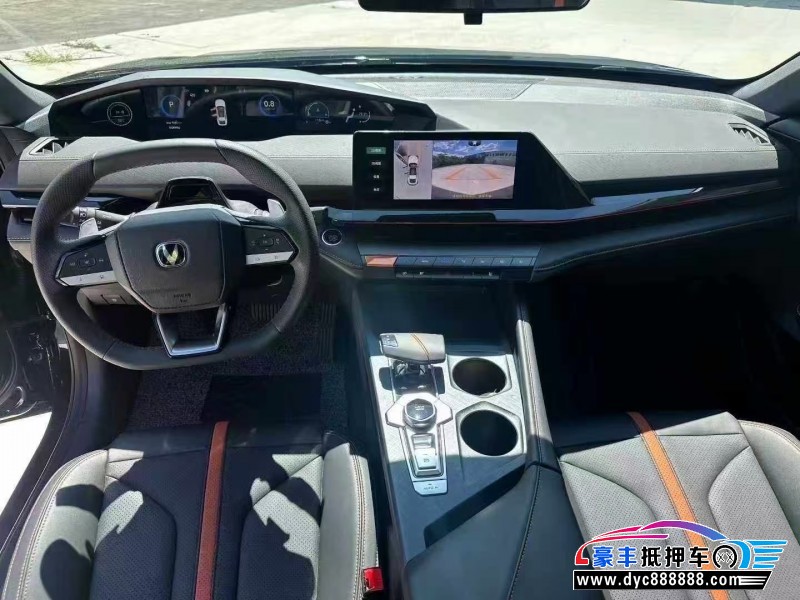 25年长安长安UNI轿车抵押车出售