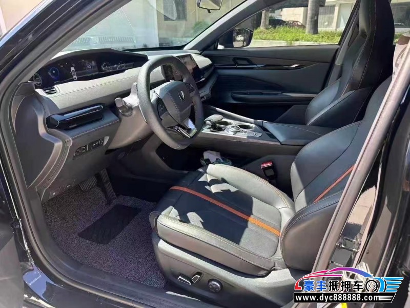 25年长安长安UNI轿车抵押车出售