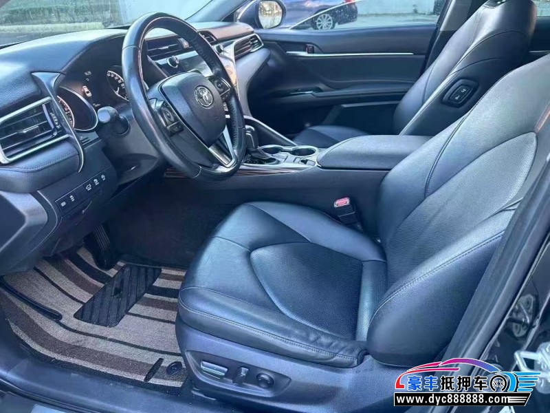 20年丰田凯美瑞轿车抵押车出售