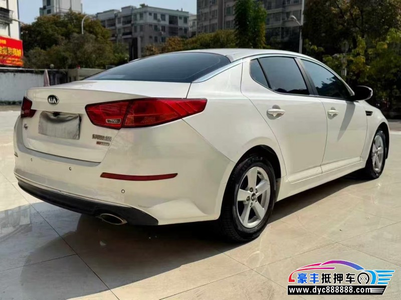 17年起亚K5轿车抵押车出售