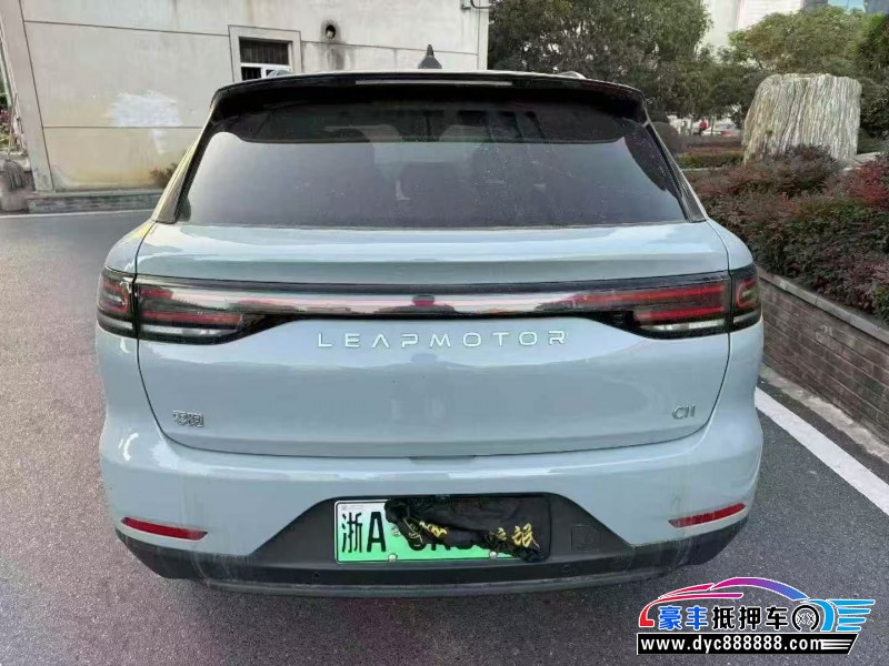 25年零跑C11轿车抵押车出售