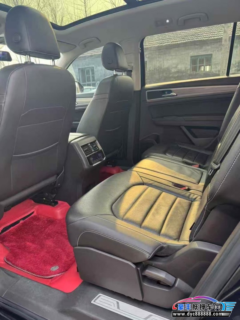 18年大众途昂轿车抵押车出售