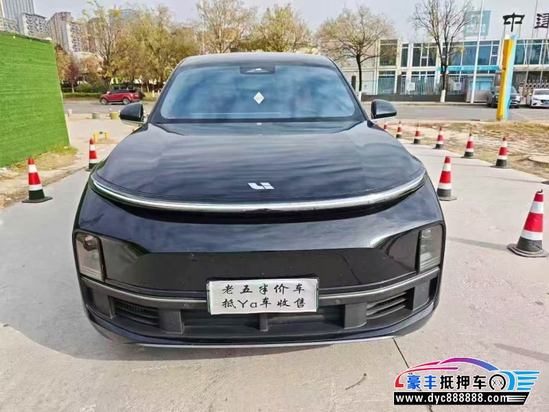 24年理想L8轿车抵押车出售