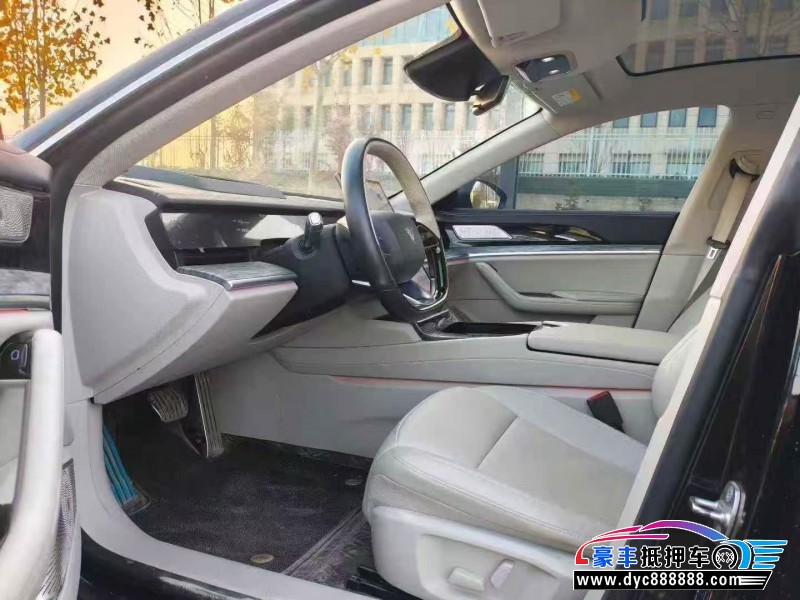 23年哪吒S轿车抵押车出售