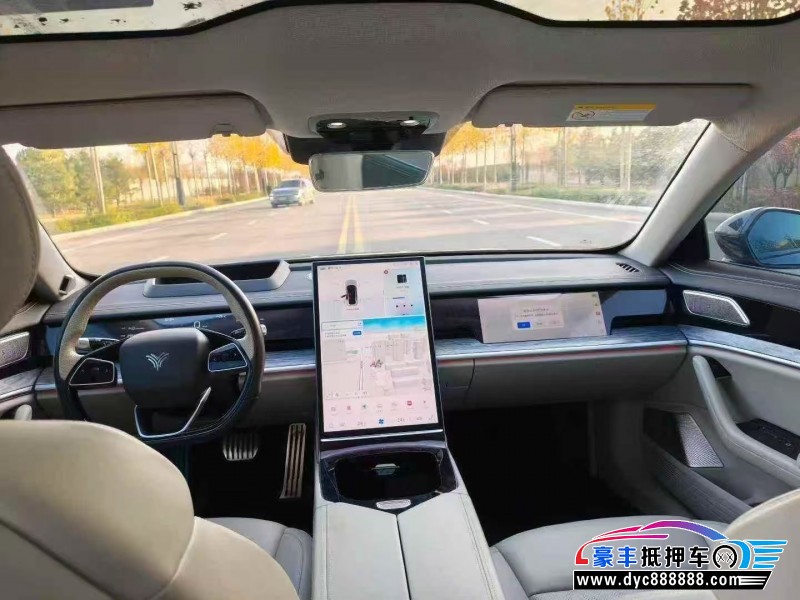 23年哪吒S轿车抵押车出售