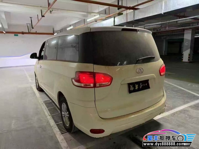 16年上汽大通G10轿车抵押车出售