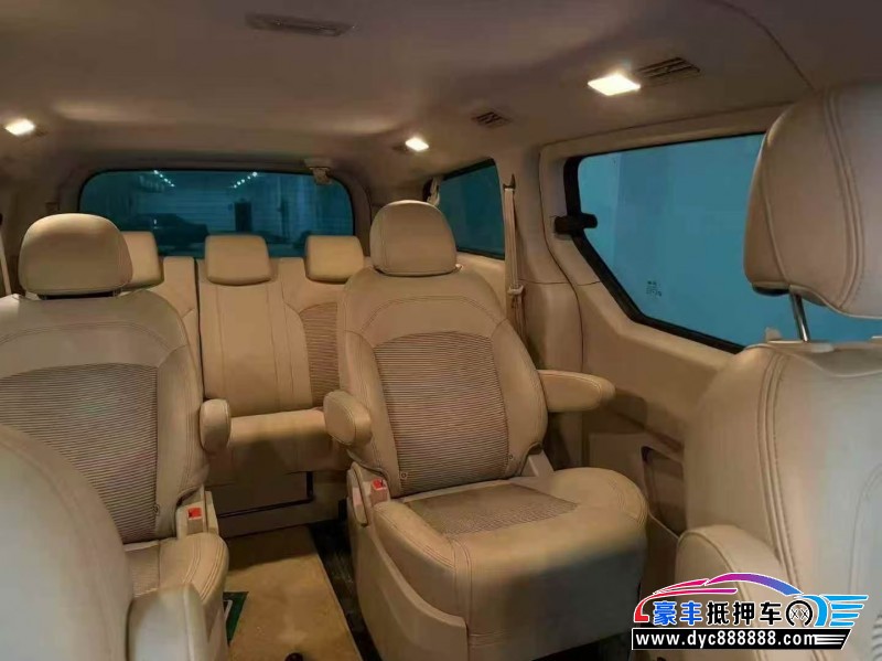 16年上汽大通G10轿车抵押车出售