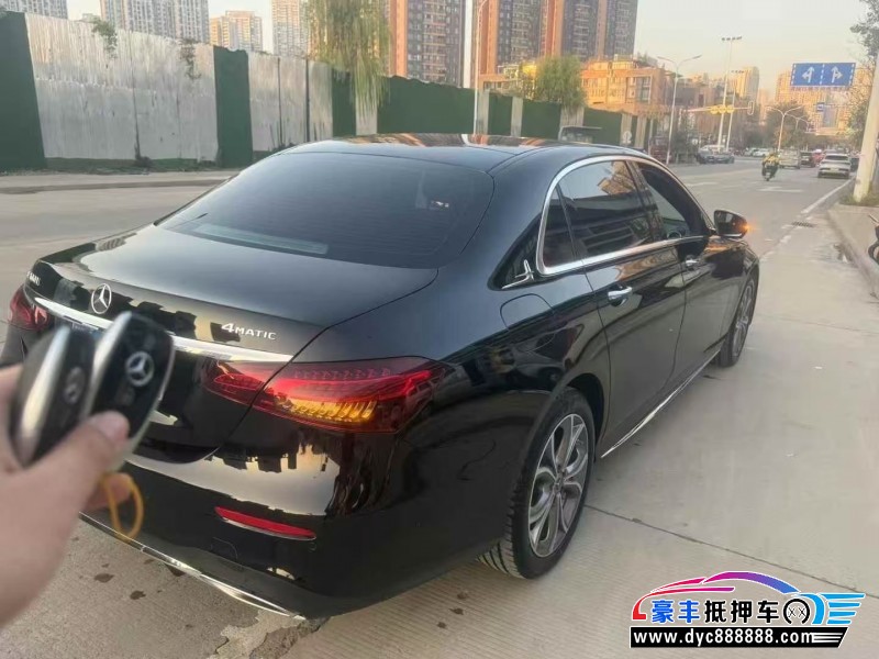 23年奔驰E轿车抵押车出售