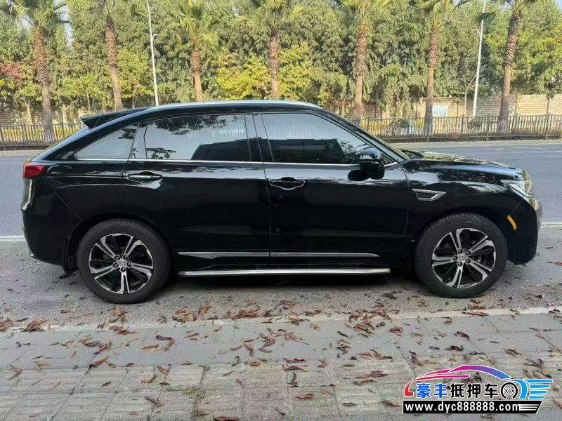 17年本田UR-V轿车抵押车出售