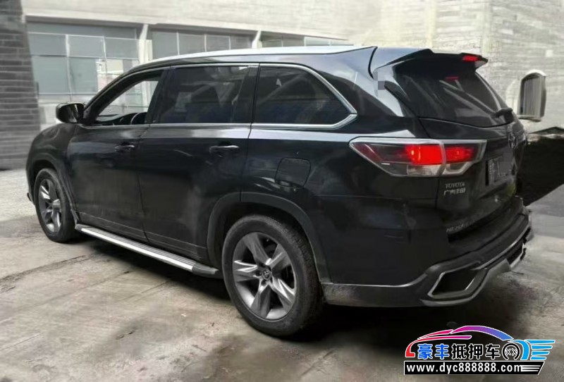 15年丰田汉兰达轿车抵押车出售