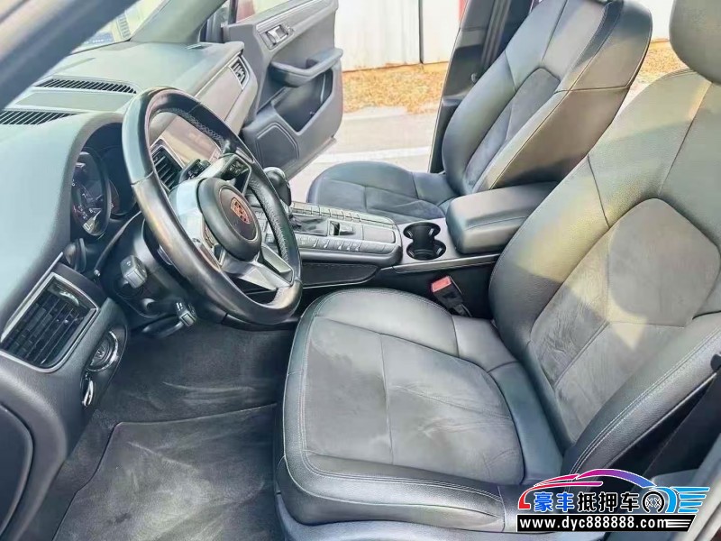 16年保时捷Macan迈凯轿车抵押车出售