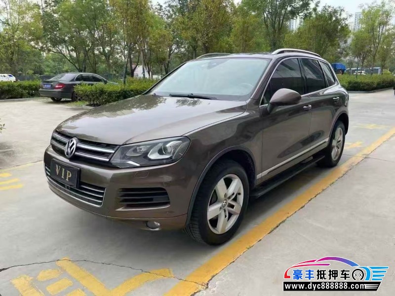 14年大众途锐轿车抵押车出售