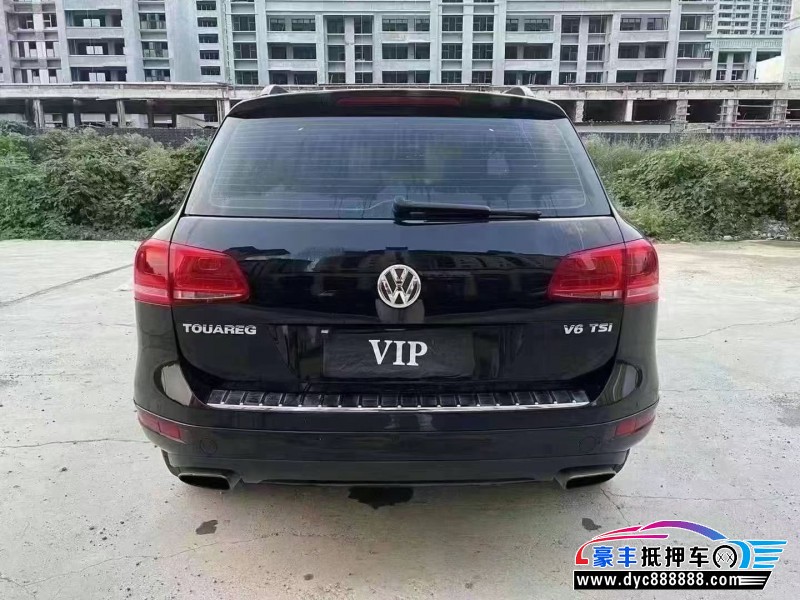 15年大众途锐轿车抵押车出售