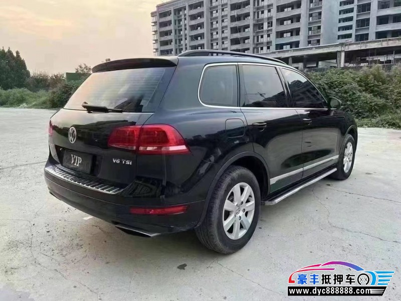 15年大众途锐轿车抵押车出售