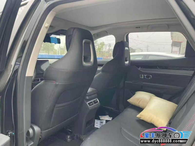 25年捷途大圣轿车抵押车出售